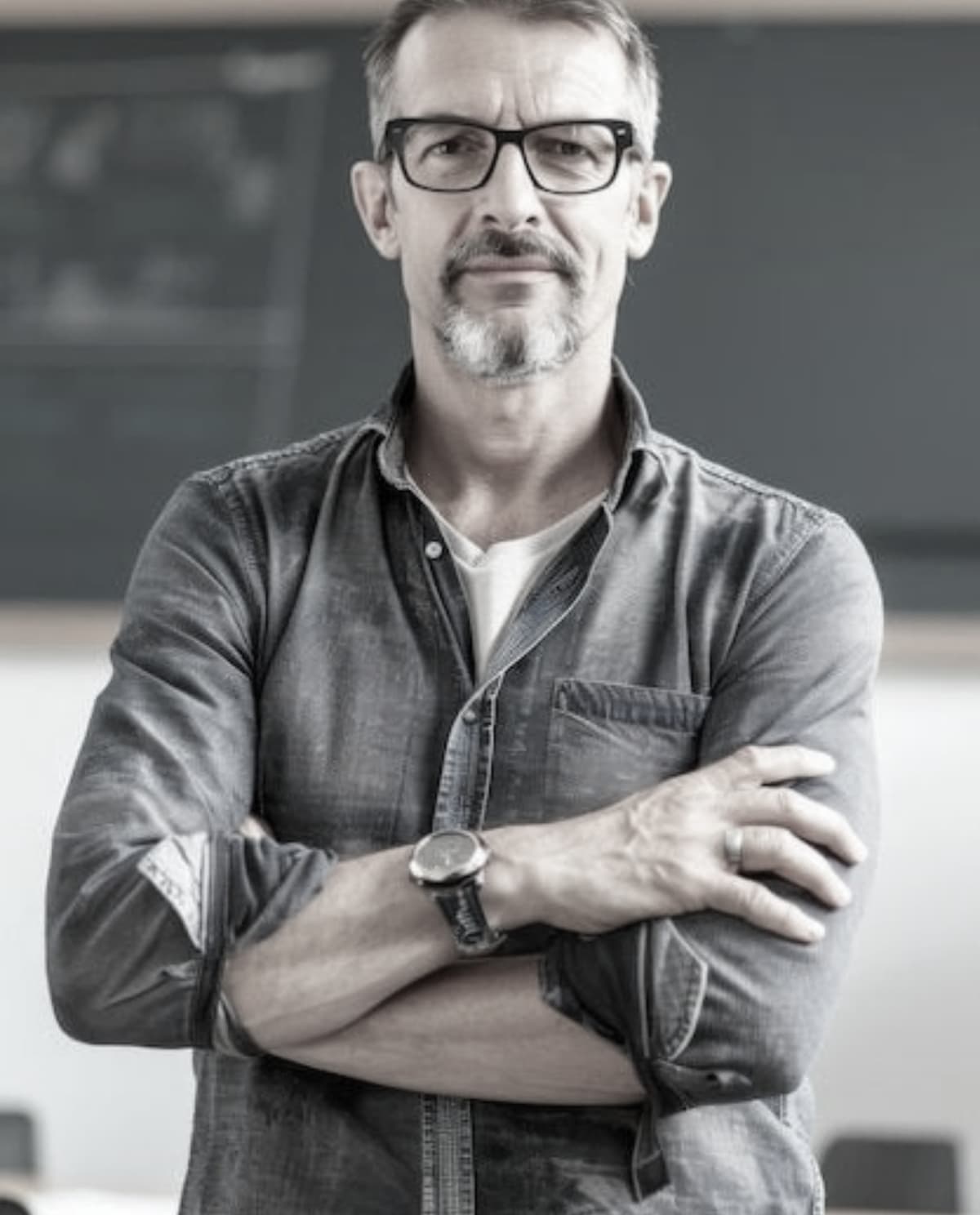 وجيه عزايزة